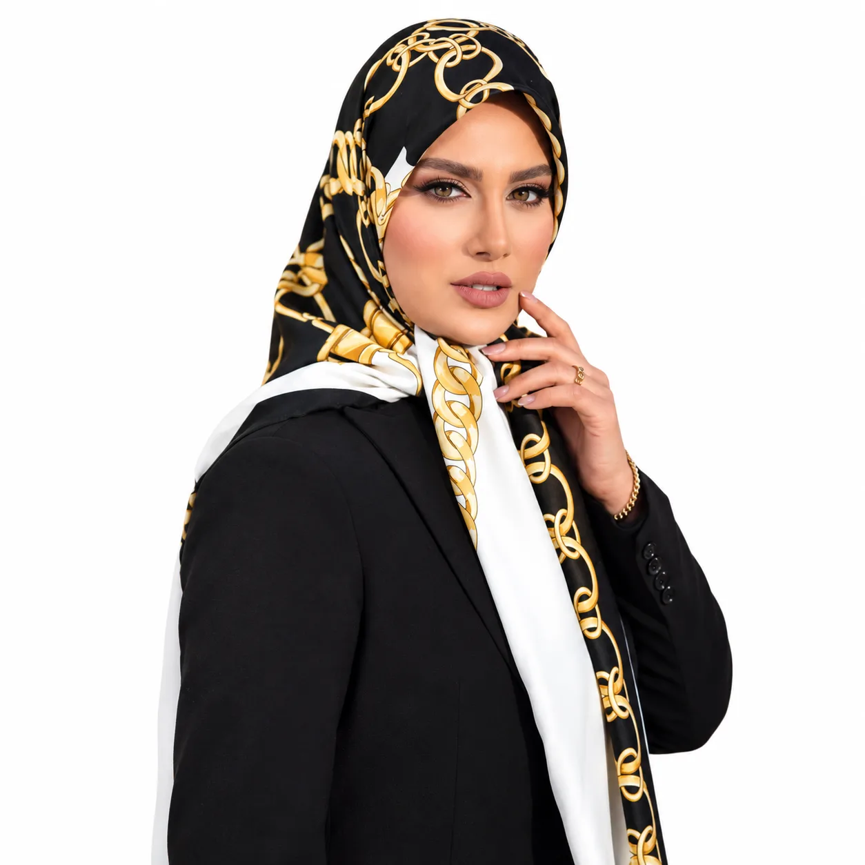 Elegant Black-Gold Hijab Portrait روسری ابریشم ژاکارد مدل زنجیری 1 - Image 1