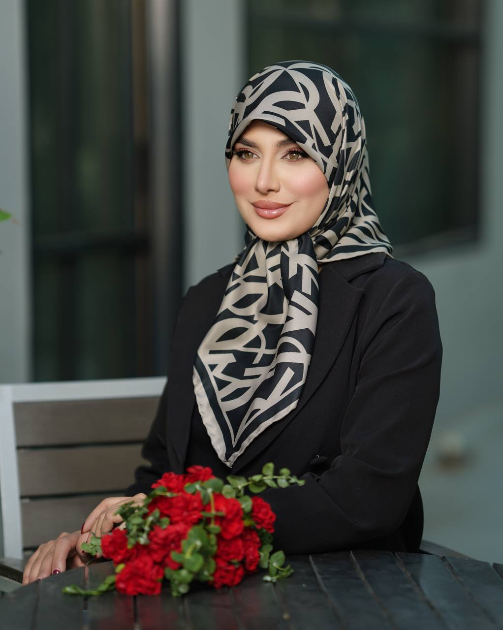 تصویر GN81W006 روسری ابریشم تویل مدل ال وی درشت - Image 1