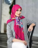 روسری حریر ایتالیایی مدل نخل زرد وسط ساده - Image 16