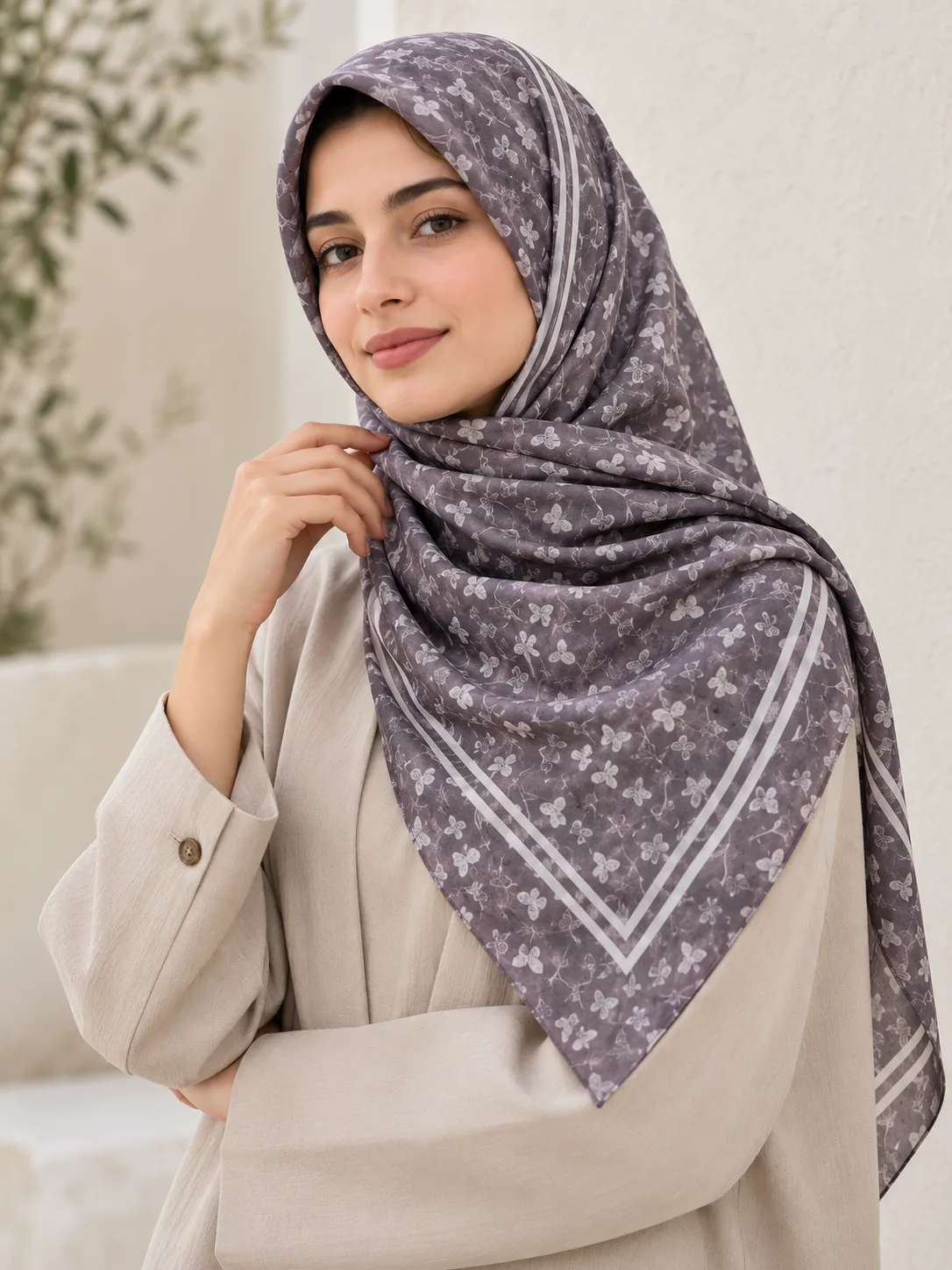 روسری نخی مدل دور دوخت حاشیه دار پروانه ریز - Image 5