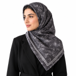 روسری نخی مدل دور دوخت حاشیه دار پروانه ریز