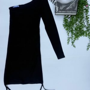 تصویر ماکسی مدل نیمه دکلته تک آستین بلند