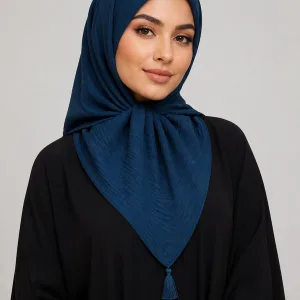 تصویر روسری نخی مدل درختی منگوله دار