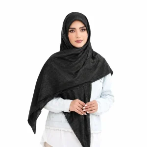 تصویر روسری نخی کج راه پارچه لوزی ساده رنگی